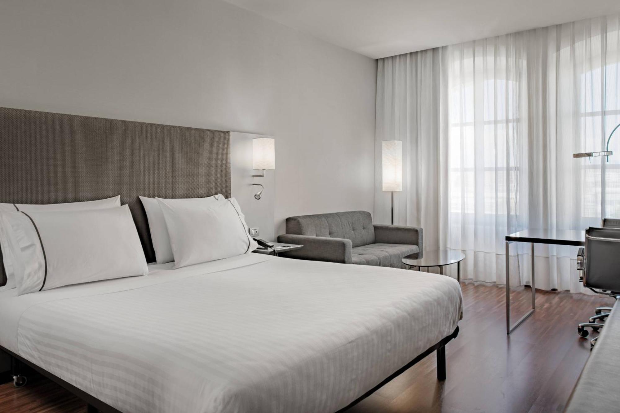 Standard Plus King Room Guest room 1 King City view,1631546012:JPEG